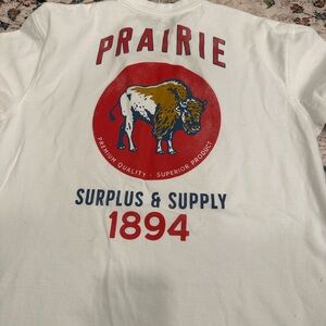 Buffalo graphic Old Navy White Long Sleeve tee